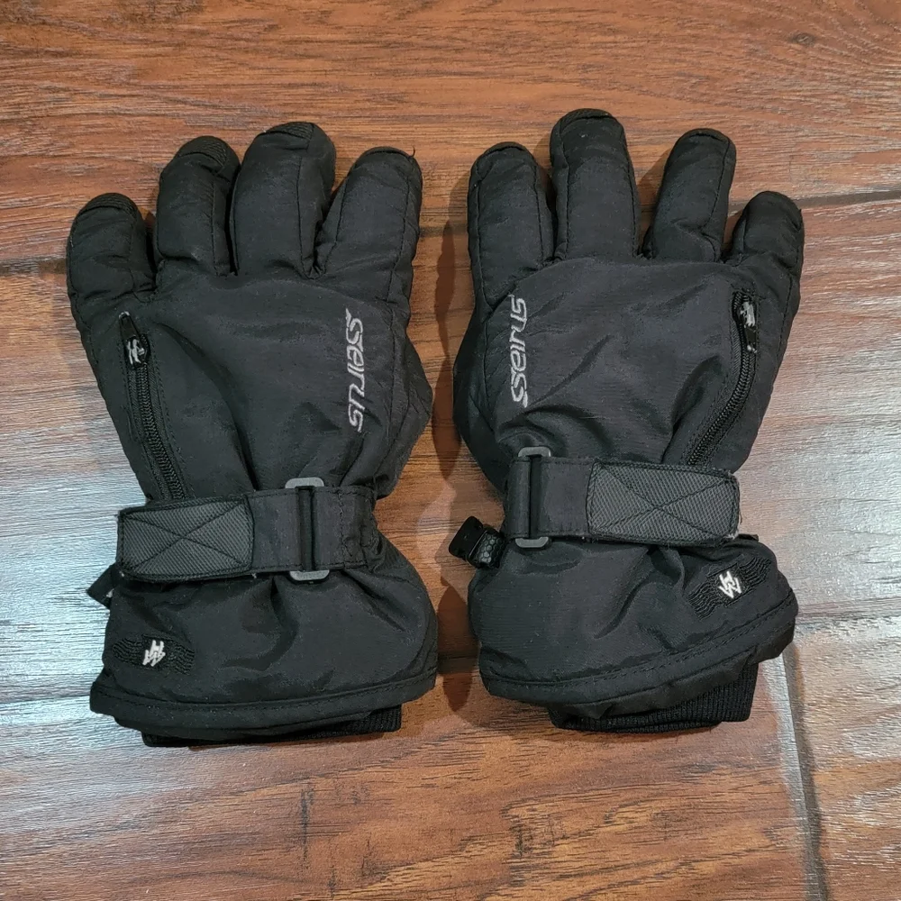 Serus gloves